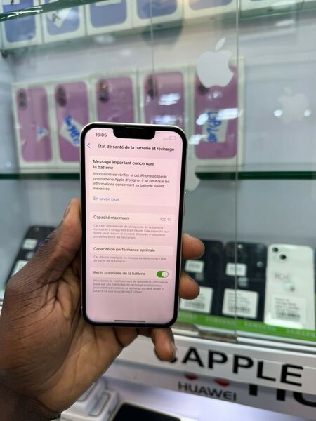 iPhone 13 128go quasi neuf