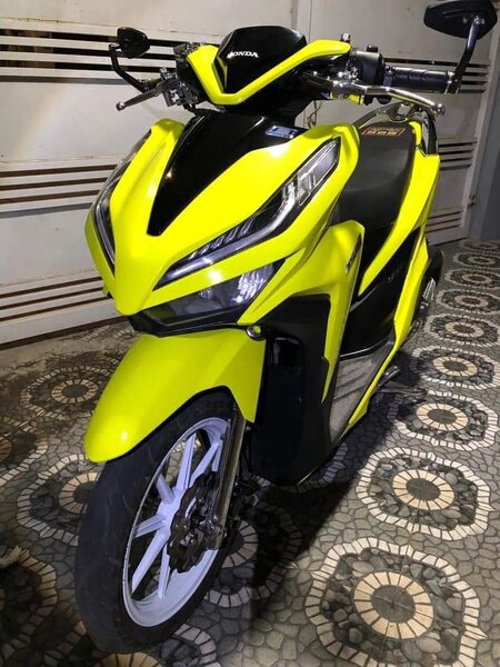 Scooter Honda futuriste