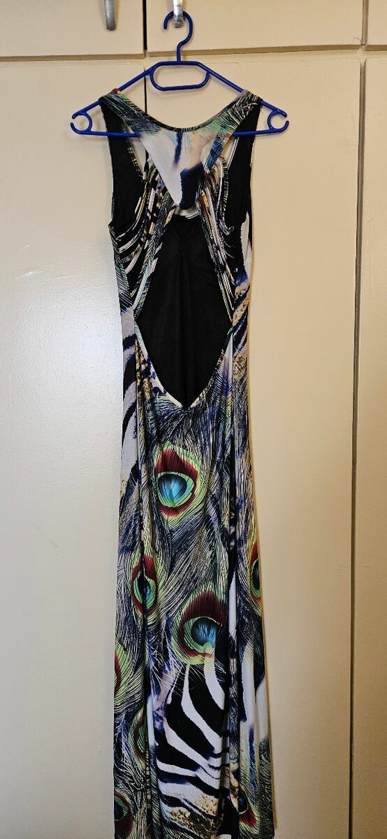 Robe longue à motif plumes