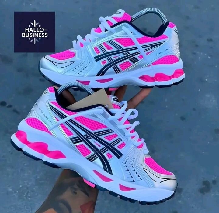 Chaussures ASICS pour femme - blanc rose