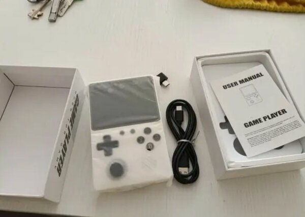 Console de jeu portable rétro