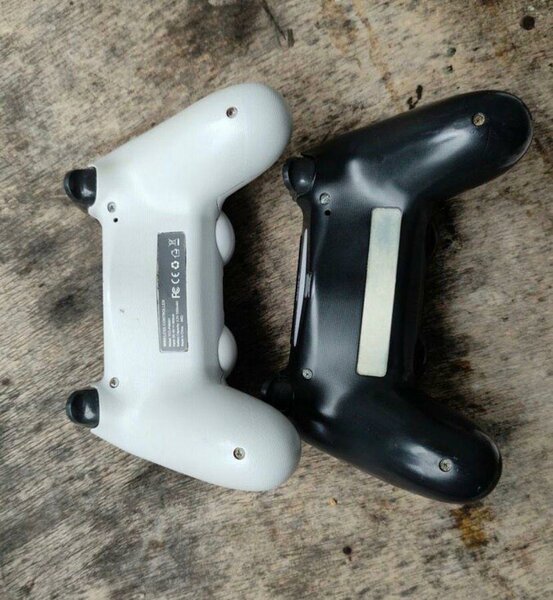 Manette de jeu vidéo sans fil Sony PlayStation 4