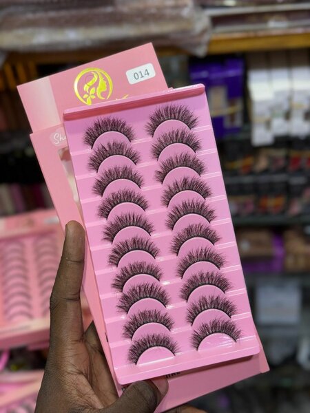 Faux-cils volumineux 10 paires