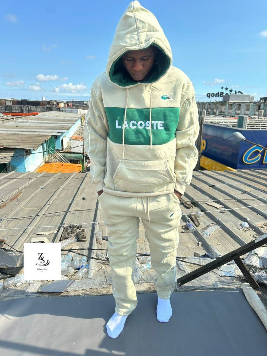 Survêtement Lacoste confortable