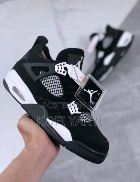 Jordan 4 Black and White