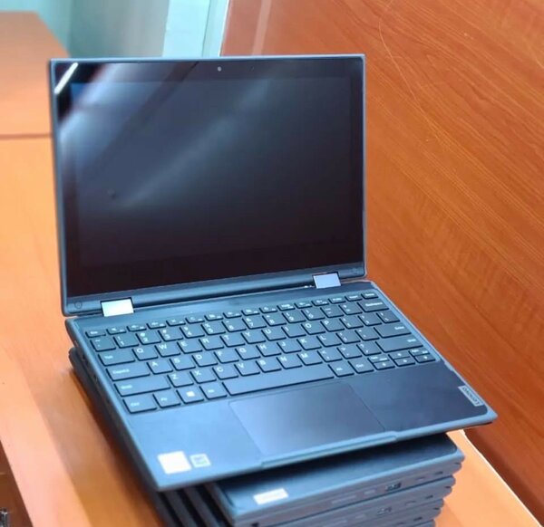 Lenovo Ideapad 300e,
