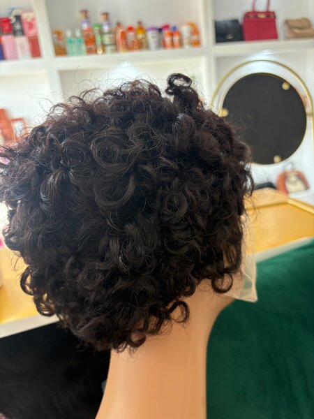 Perruque Bouclée en Dentelle