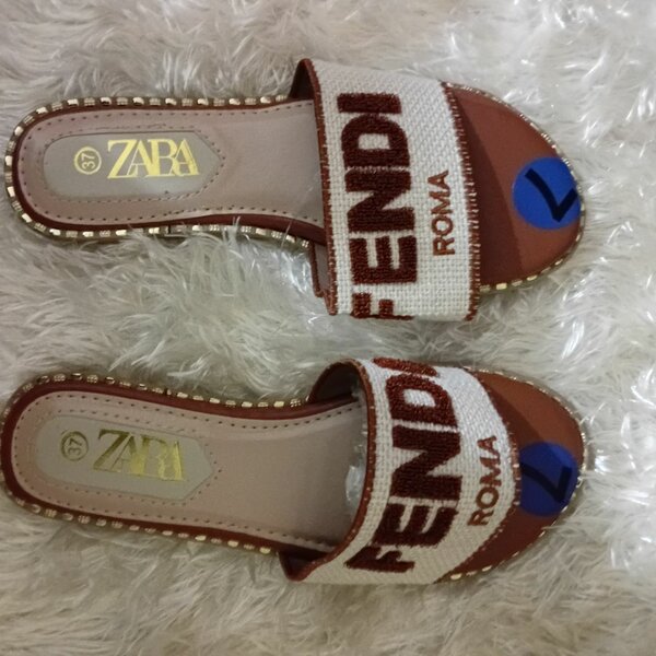 Sandales élégantes femme