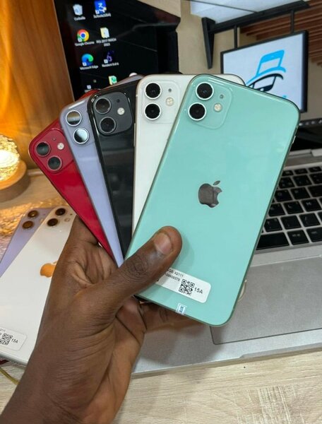 iPhone 11 en plusieurs couleurs