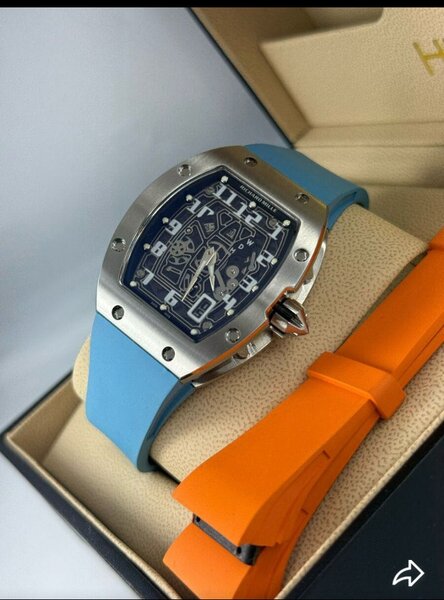 Montre Sport Style Avant-Garde