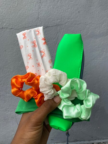 Lot de chouchous colorés