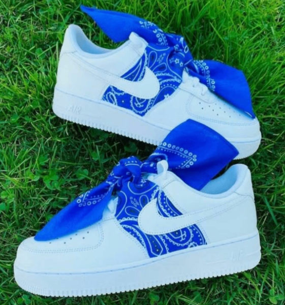 Baskets blanches à imprimé bandana