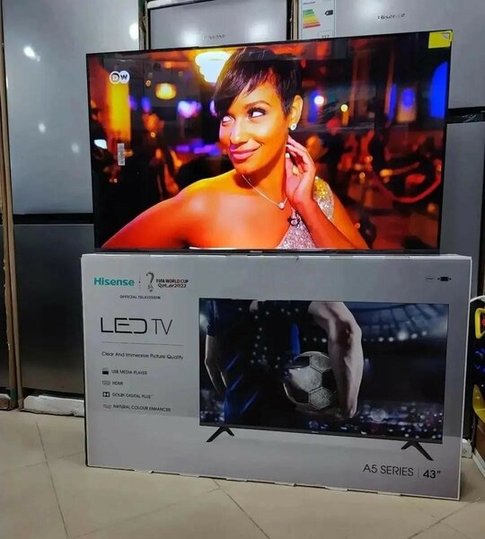 TV hisense 43 pouces avec décodeur intégré prix :