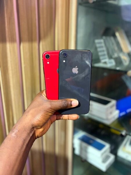 iPhone XR 64gig