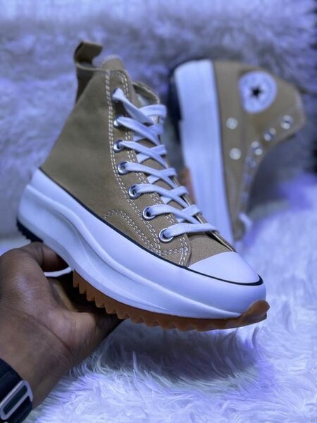 T-shirts graphiques tendance