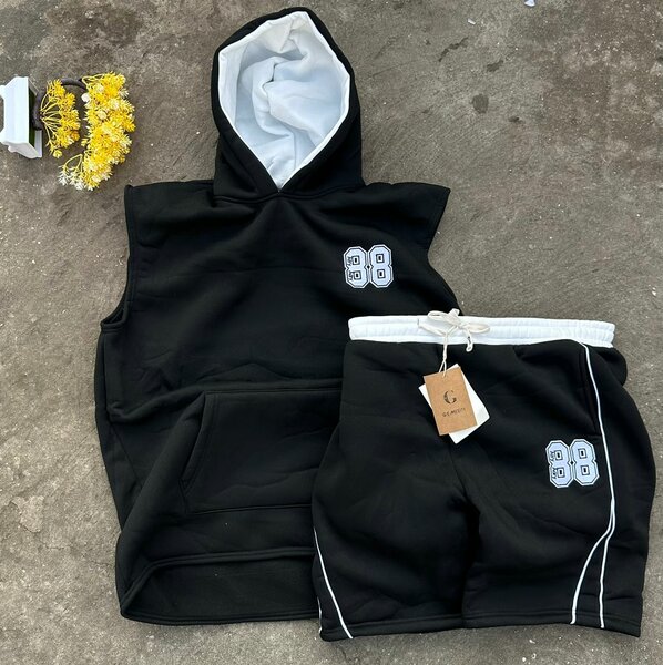 Ensemble Débardeur à Capuche et Short