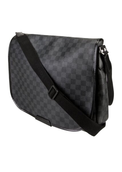 Louis Vuitton Messenger Bag