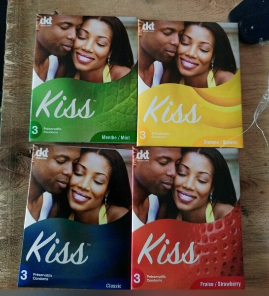 12 Préservatifs Kiss Variés