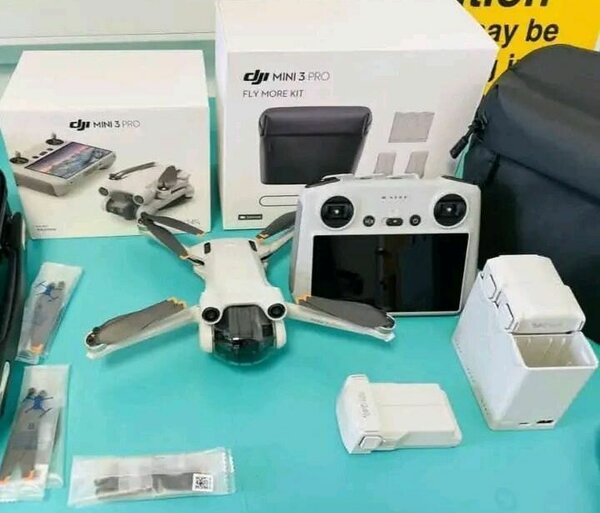 Drone DJI Mini 3 Pro Fly More Kit
