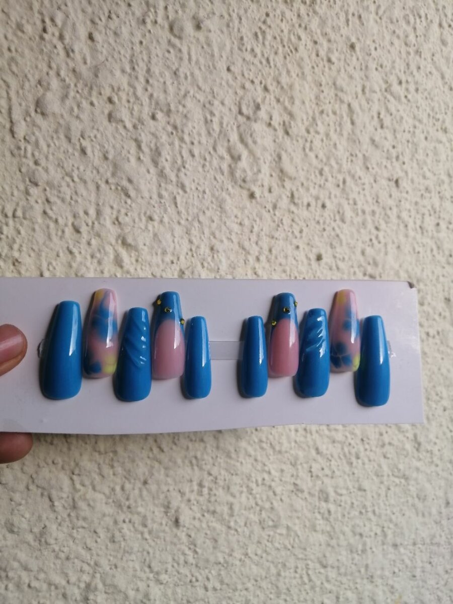 Ongles Artificiels Élégants