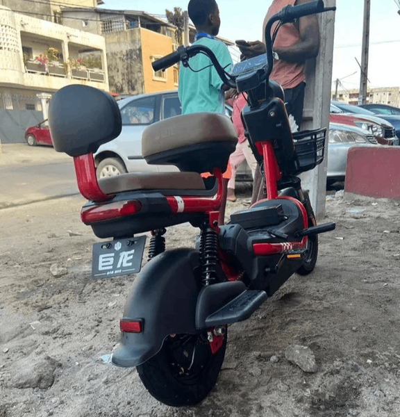 Trottinette électrique rouge E-Joe