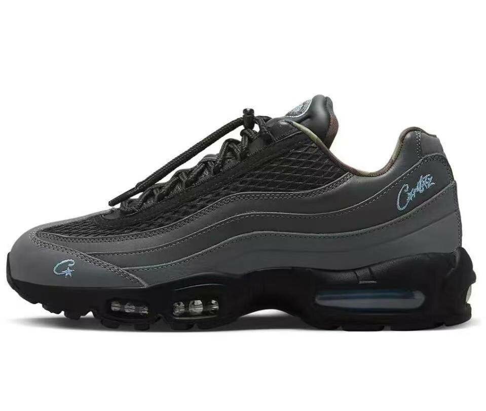 Baskets Noires Sport Style Urbain