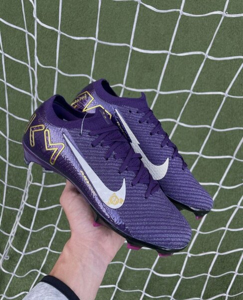 Crampons Nike Mercurial