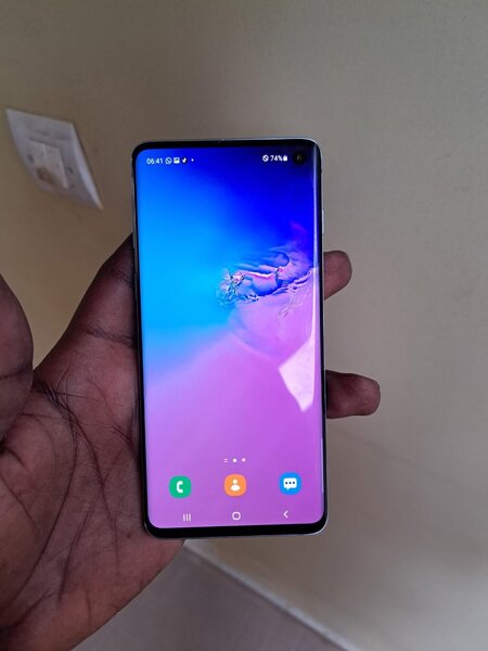 Samsung S10 simple