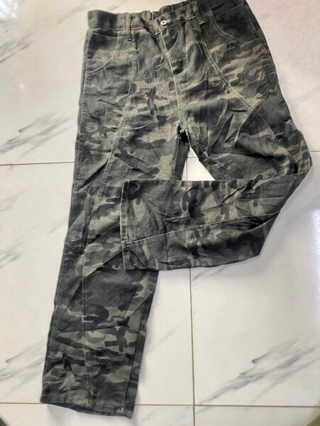 Pantalon camouflage militaire
