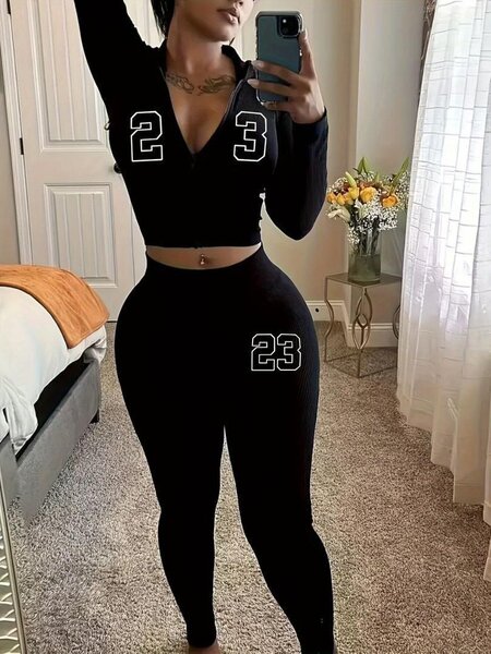 Tenue de sport noire femme
