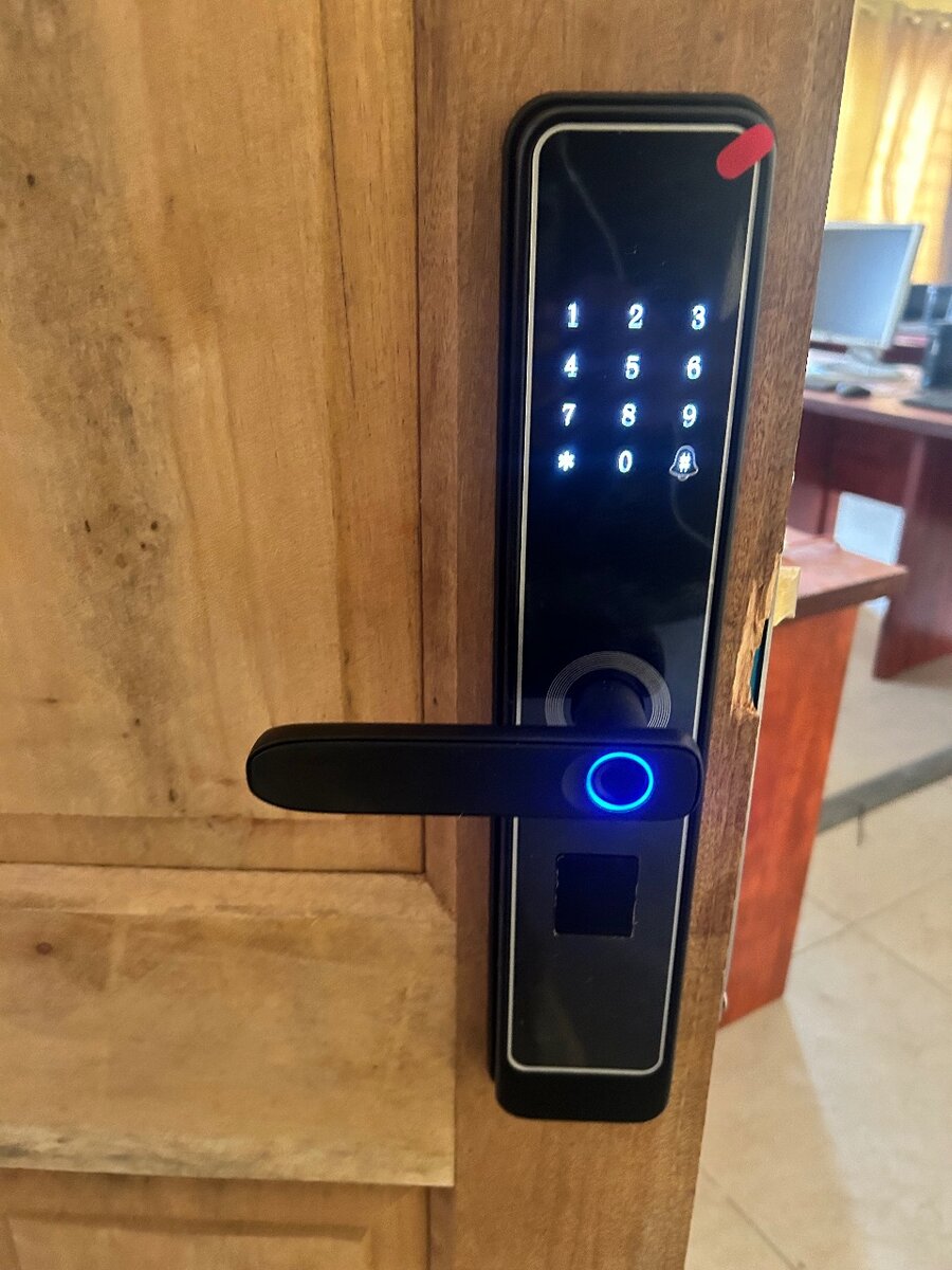 Smart locks installation