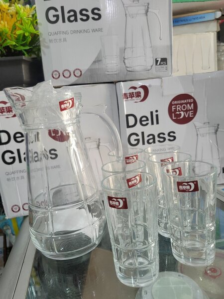 Carafe et Verres en Verre Design