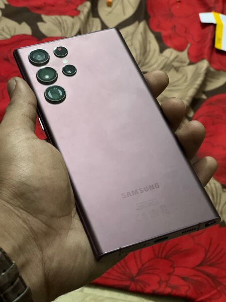 Samaung s22 ultra 8/128 lush condition