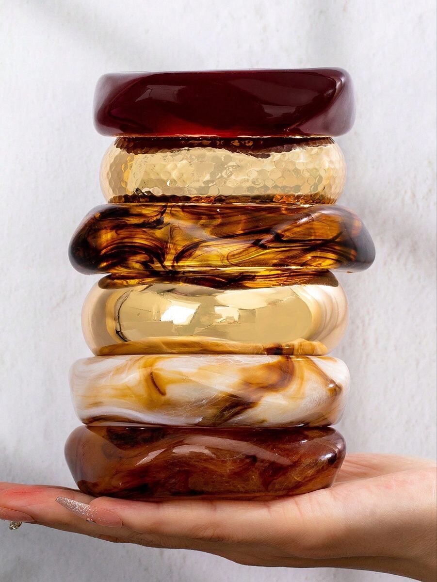 Bracelets en résine marbrée élégantes