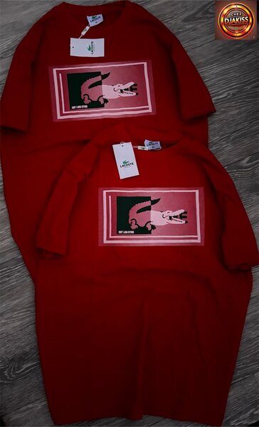 Robe rouge tendance à motif