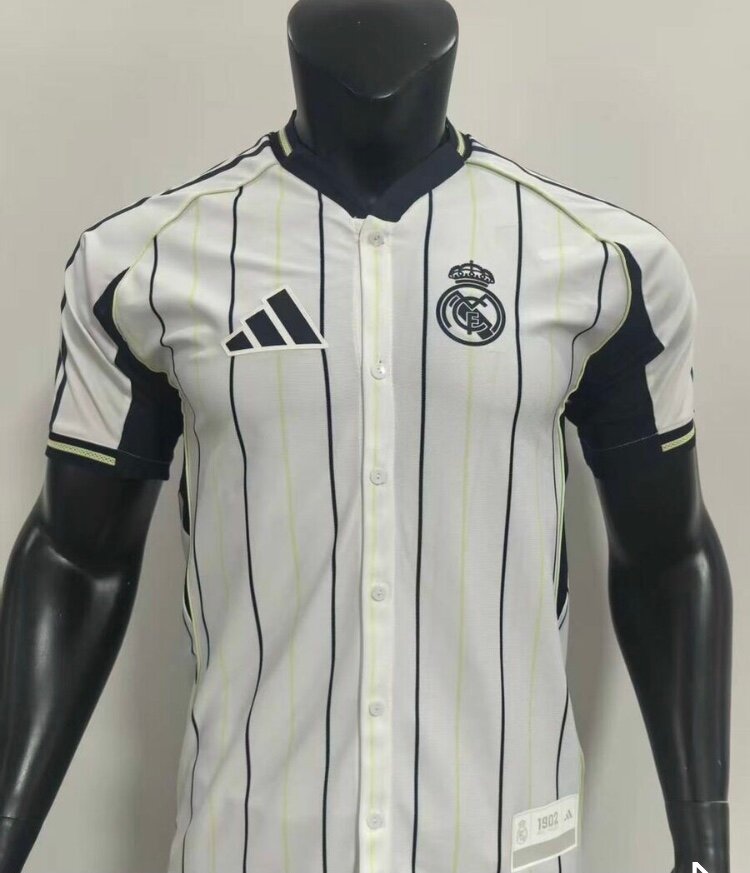 Maillots de football tendance