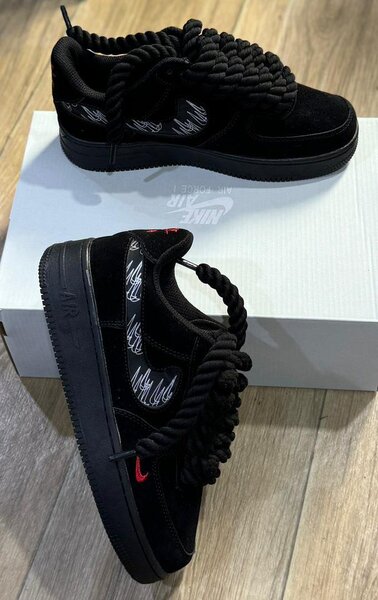 Nike Air Force 1