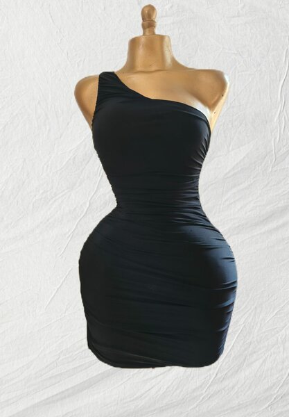 Robe de soirée noire courte