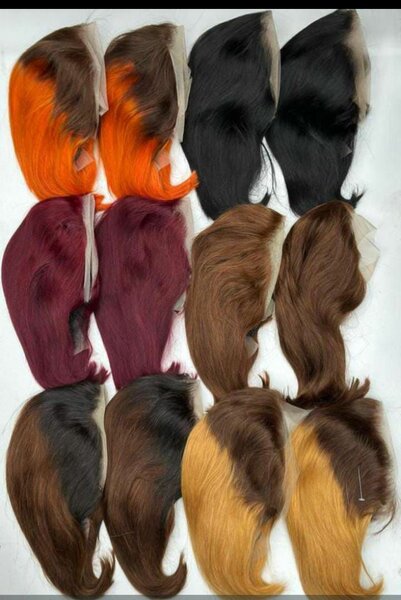 Perruques en dentelle colorées