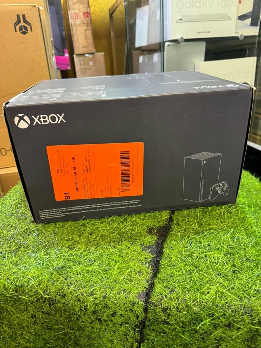 Xbox Series X 1TB SSD Console  with Wireless controller