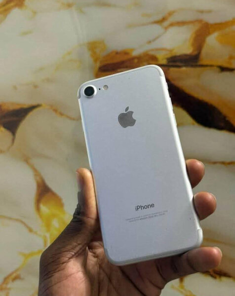 iPhone 7 Argent 32GB