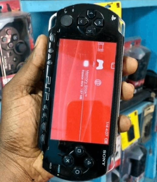 Sony PSP 3000 Console de jeu portable