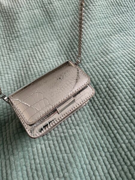 Миниатюрная сумка