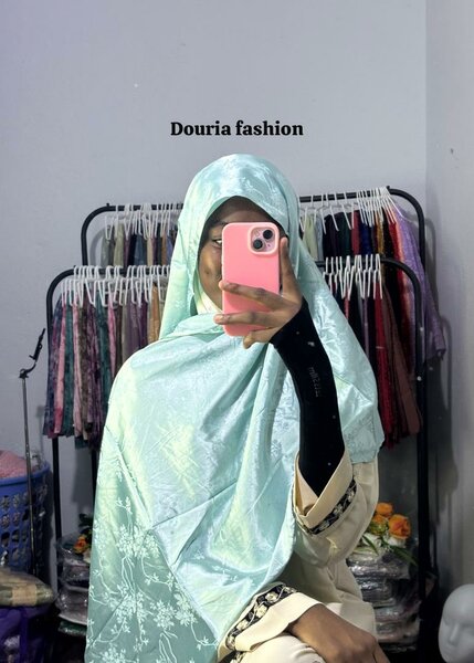 Voile satiné floral (1)