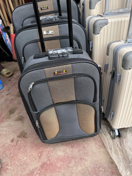 Petit valise de voyage