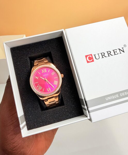 Montre CURREN Femme Luxe Élégante