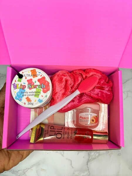 Lip care box
