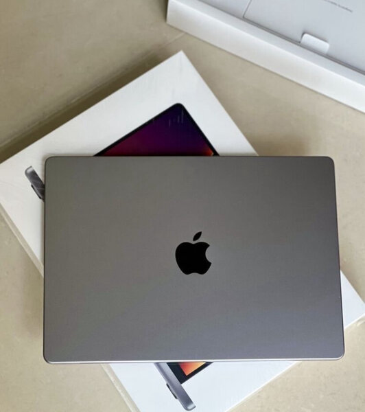 MacBook Pro 14'' Apple