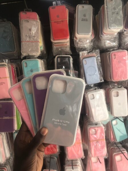 Coque iPhone 12/12 Pro Silicone