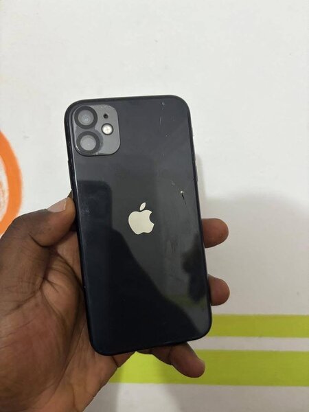 Apple iPhone Black